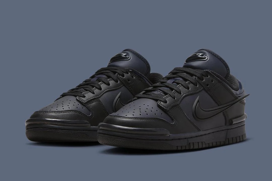 Dunk Low recebe um twist em preto e azul