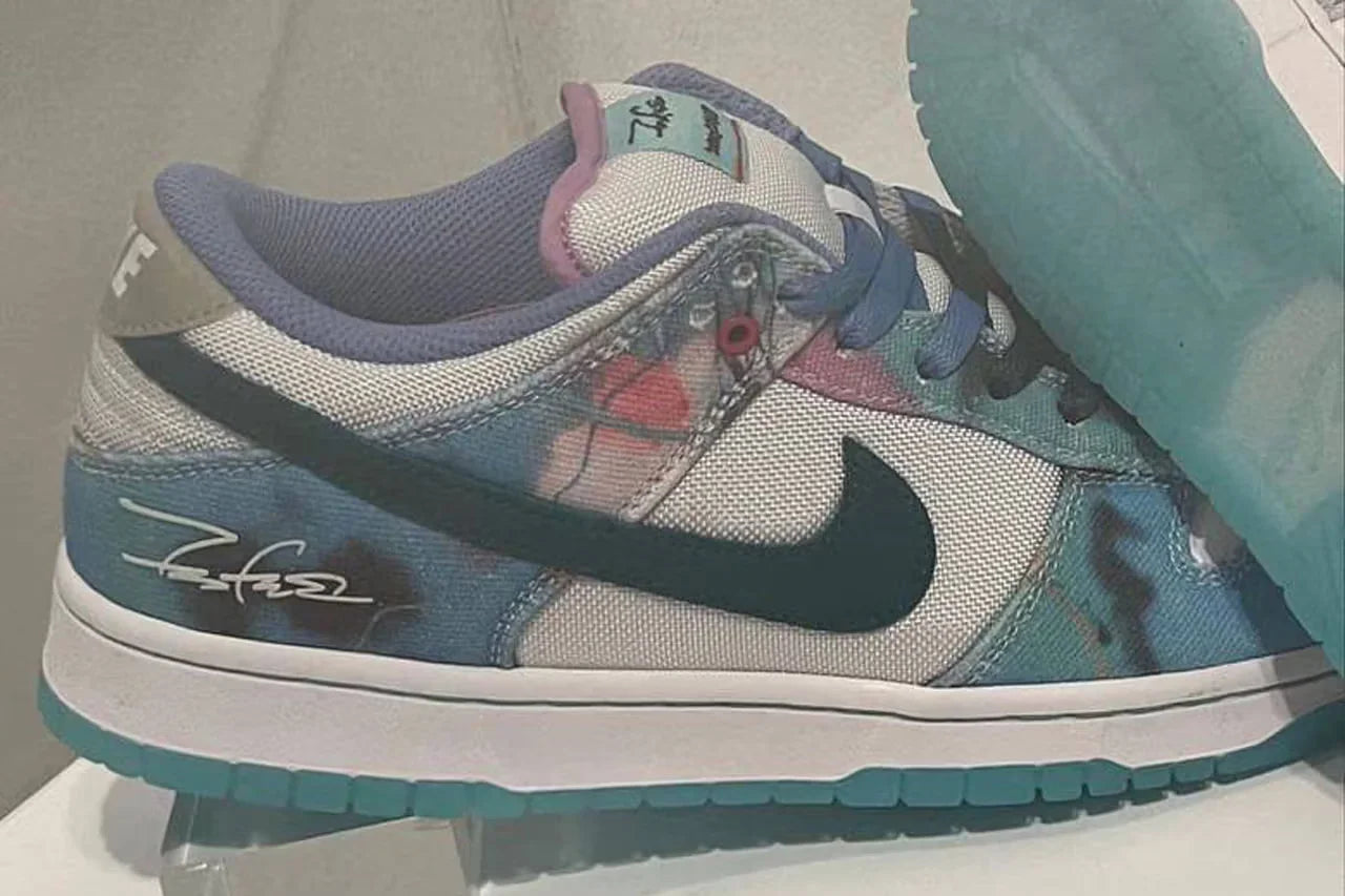 Vazam as primeiras fotos do Nike SB Dunk Low x Futura
