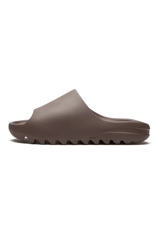 Adidas Yeezy Slide "Soot" Marrom