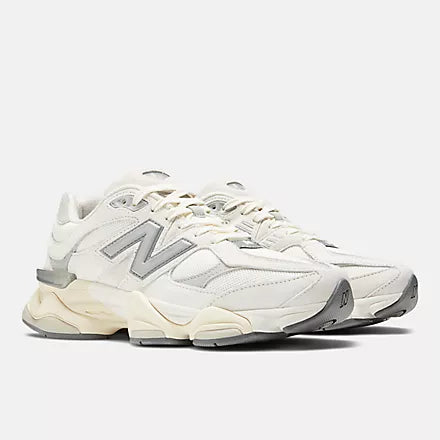 New Balance 9060 "Sea Salt" Branco