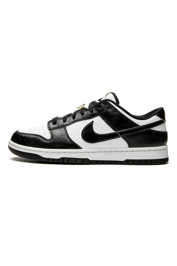 Nike Dunk Low "World Champs" Preto / Branco